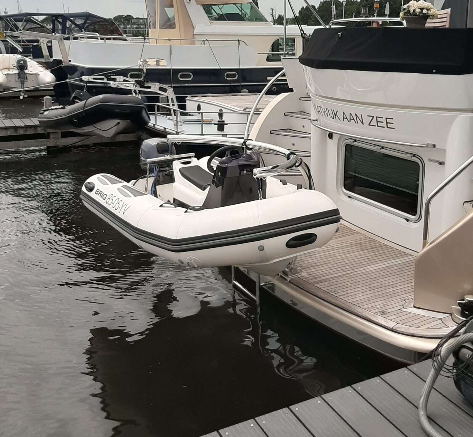 Van Der Hoven/Pacific voor Brig