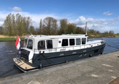 Steeler Explorer 47