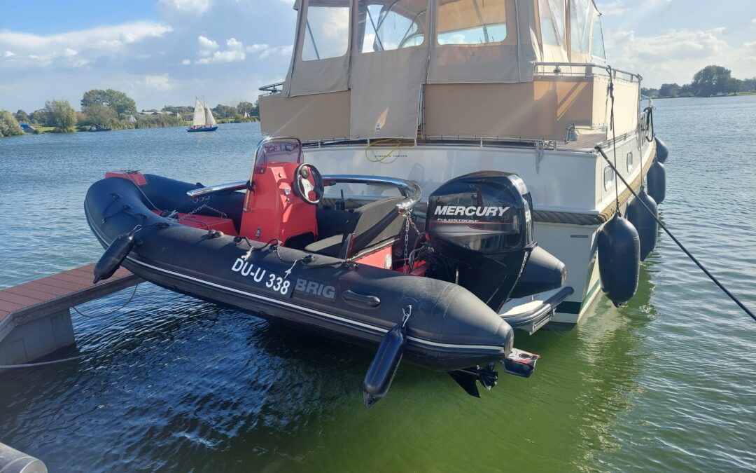 Linssen GS 40.9 AC voor Brig Falcon 400 HL