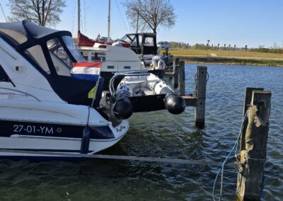 Bavaria 30 sport bij strand Horst